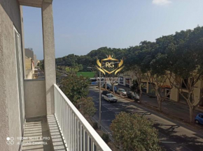 2 bedroom bright, spacious, corner apartment with country views, Ħal Għaxaq